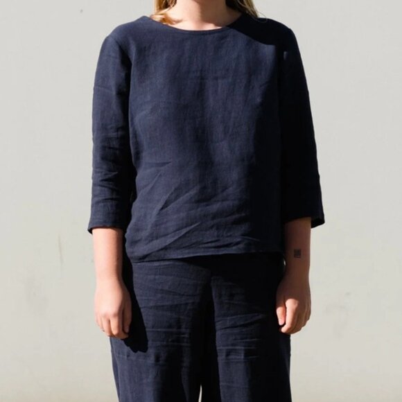 Leka Linen Blouse - Picture 1 of 2